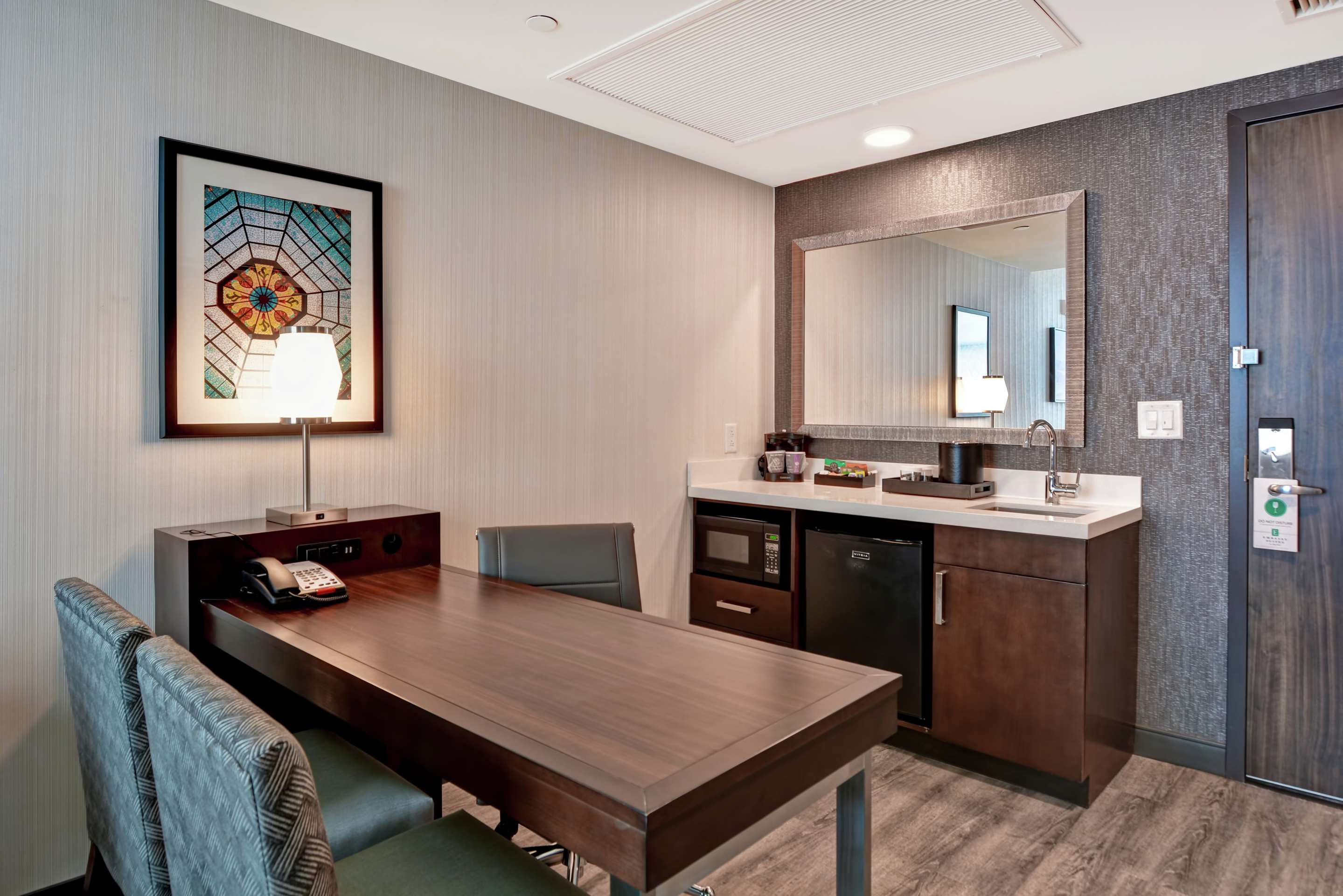 Guest room
