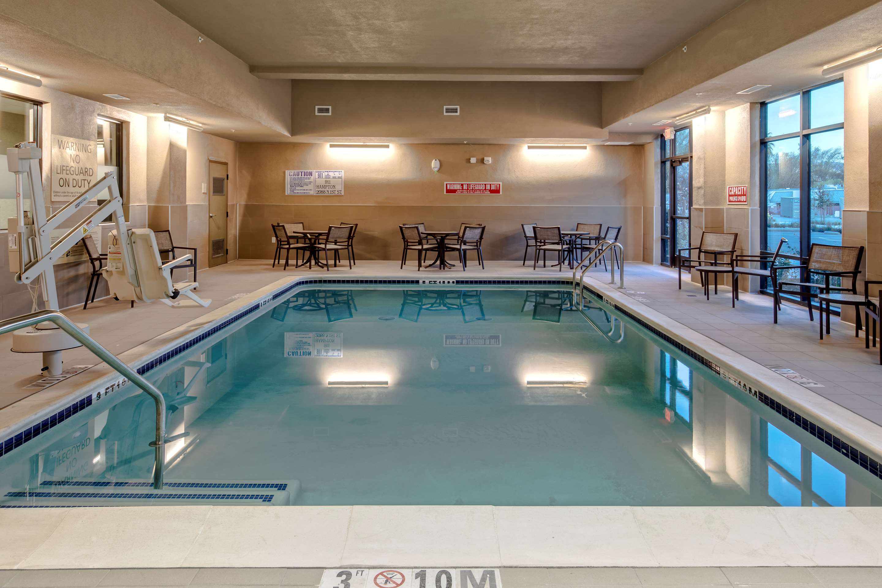 Pool | Hampton Inn & Suites San Jose Airport