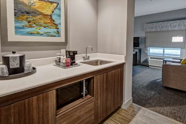  - Hampton Inn & Suites Airport San Jose