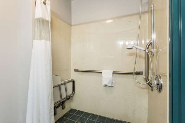  - Quality Inn Clare