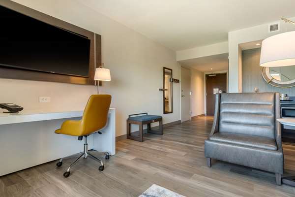 Suite - Cambria Hotel Riverview Charleston