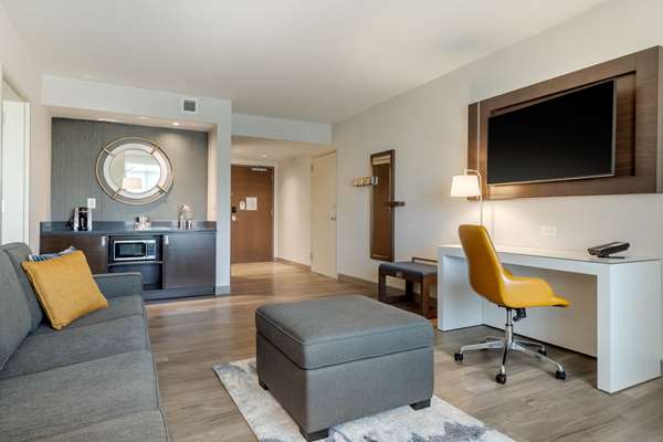 Suite - Cambria Hotel Riverview Charleston