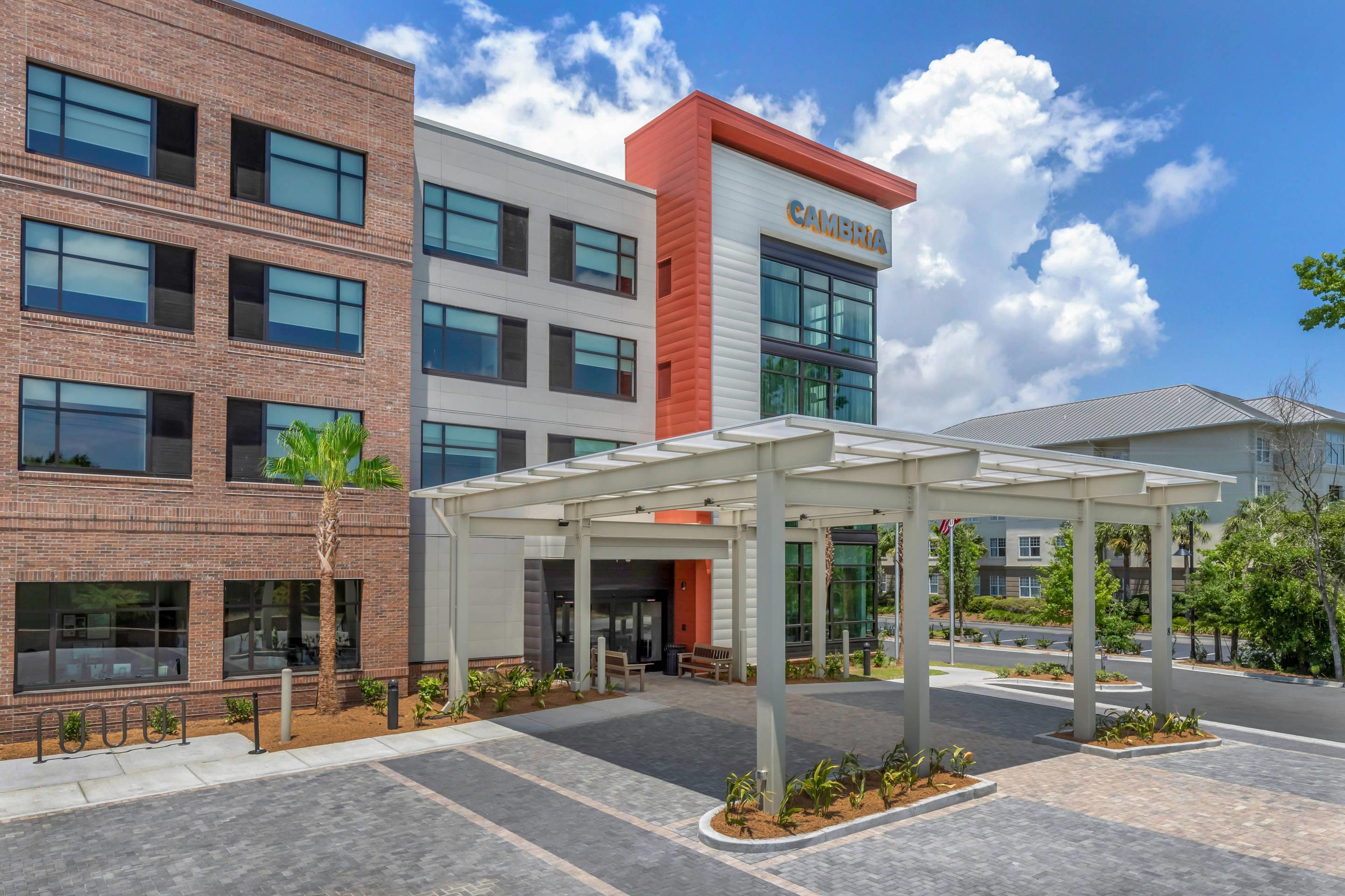 Hotel exterior | Cambria Hotel Charleston Riverview