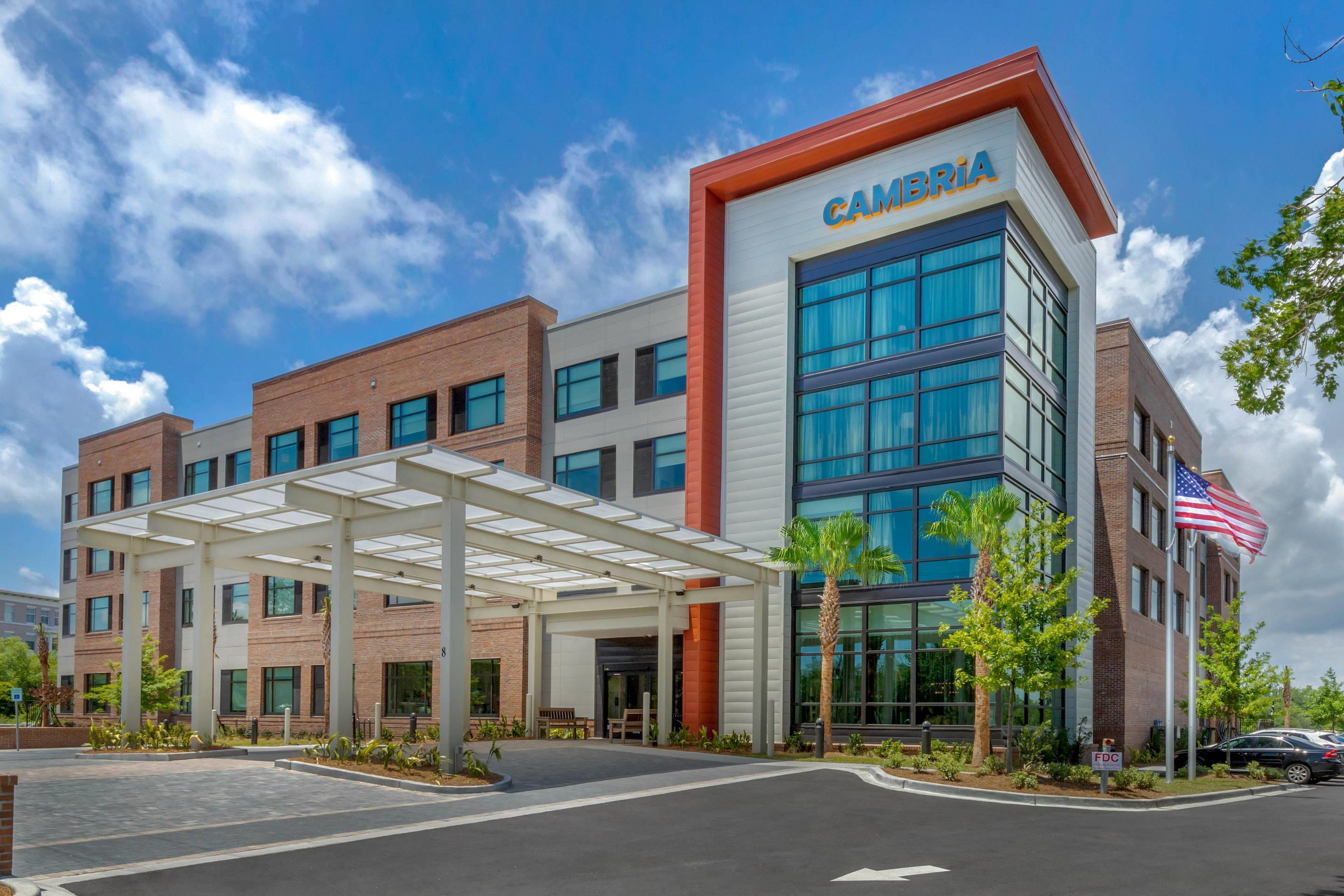 Hotel exterior | Cambria Hotel Charleston Riverview