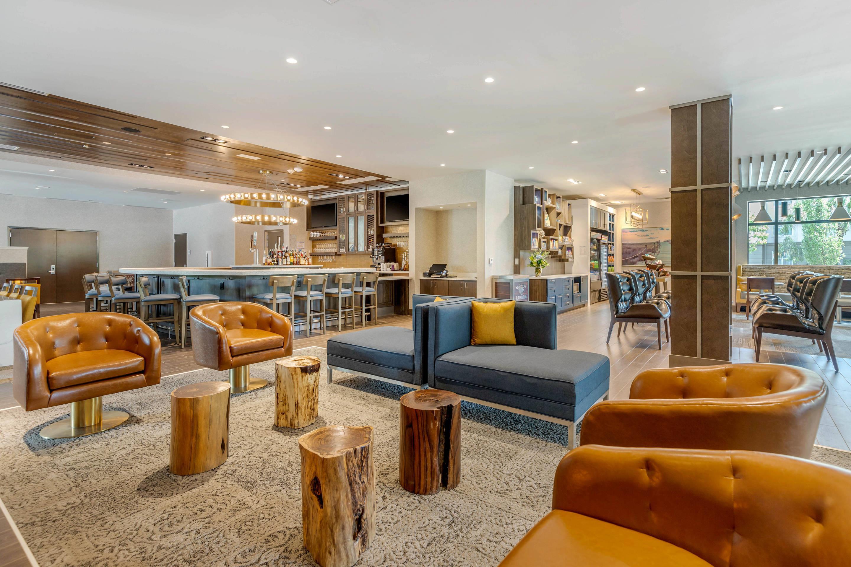 Hotel lobby | Cambria Hotel Charleston Riverview
