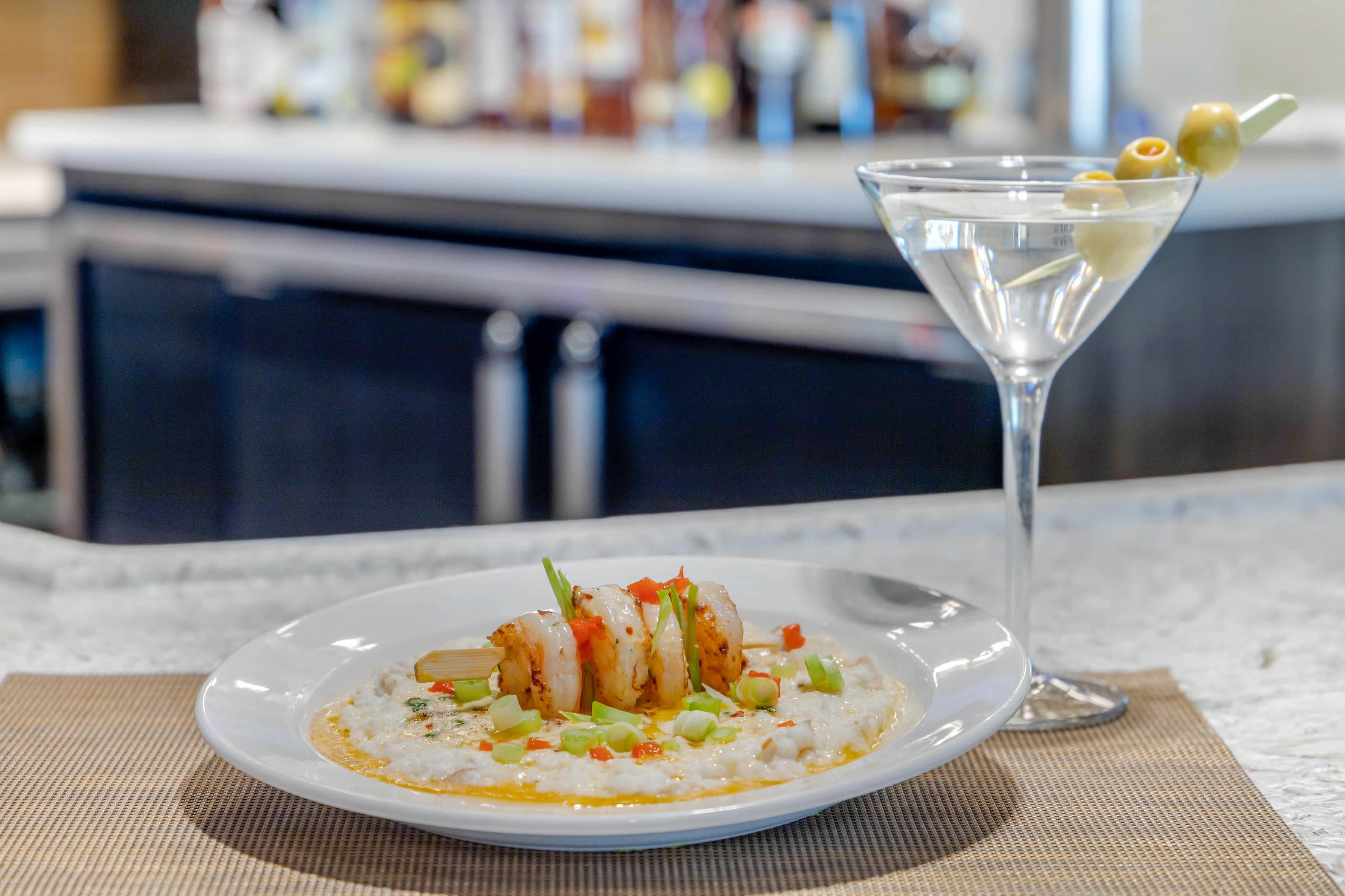 On-site restaurant | Cambria Hotel Charleston Riverview