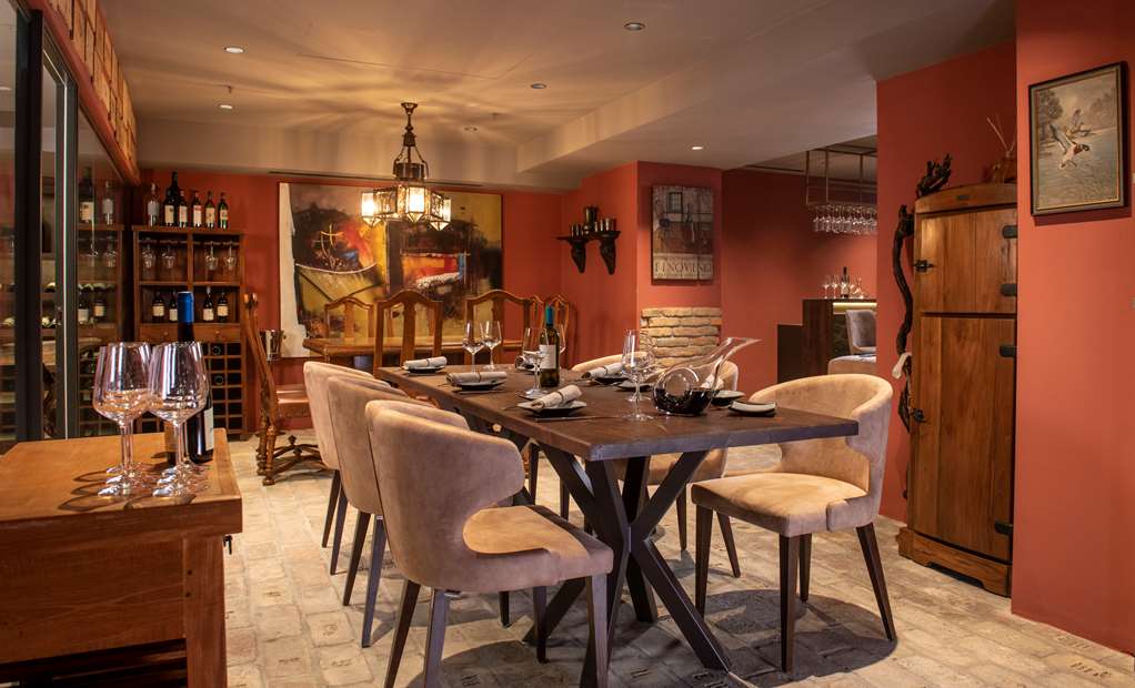 Radisson Collection Hotel, Old Mill Belgrade
