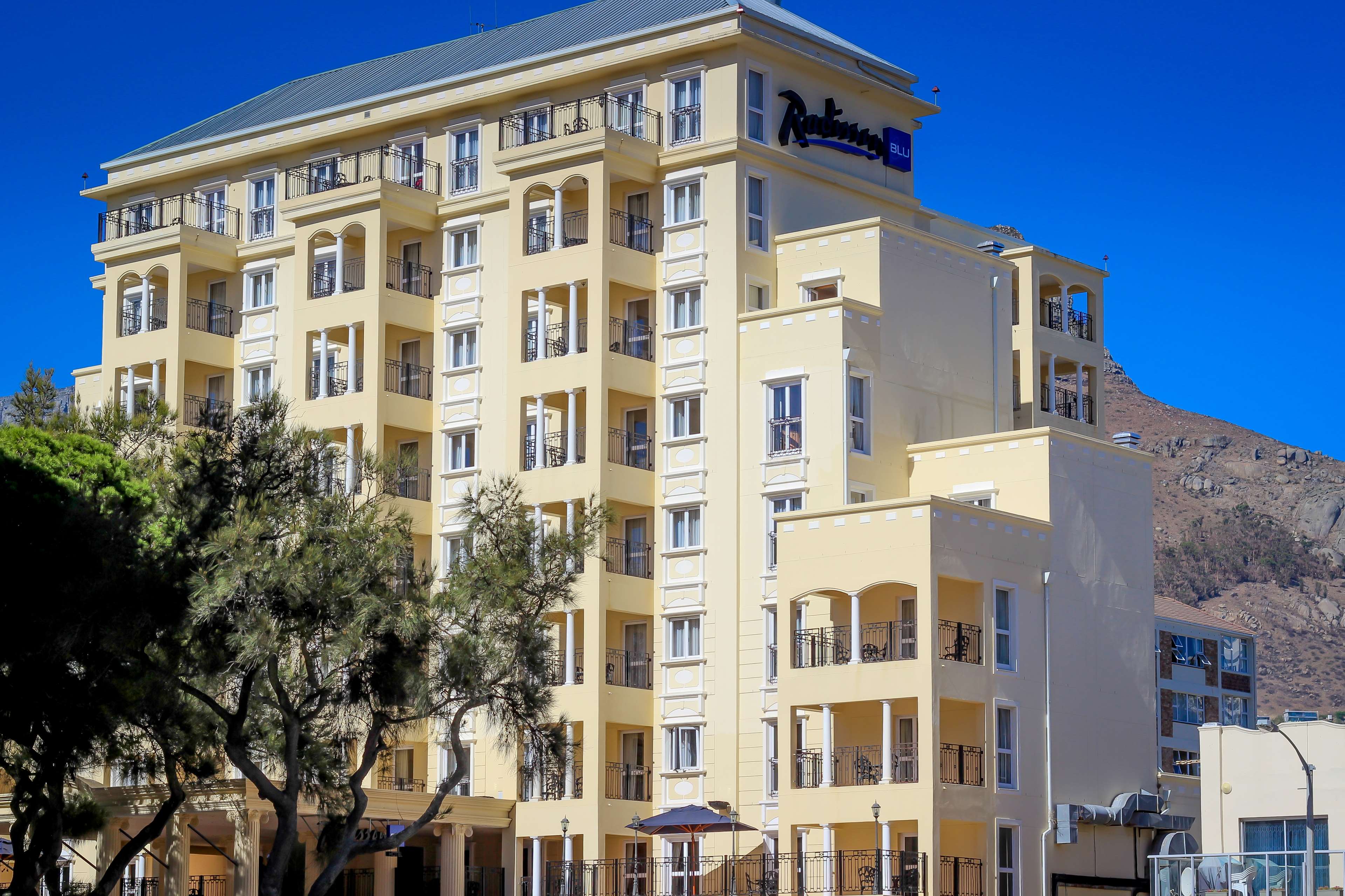 Radisson Blu le Vendome Hotel, City of Cape Town Hotel Price, Address