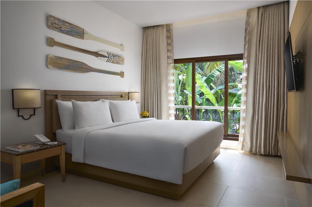 RADISSON GOA CANDOLIM-guestroom-Guest Room,Suite,On-Site.jpg