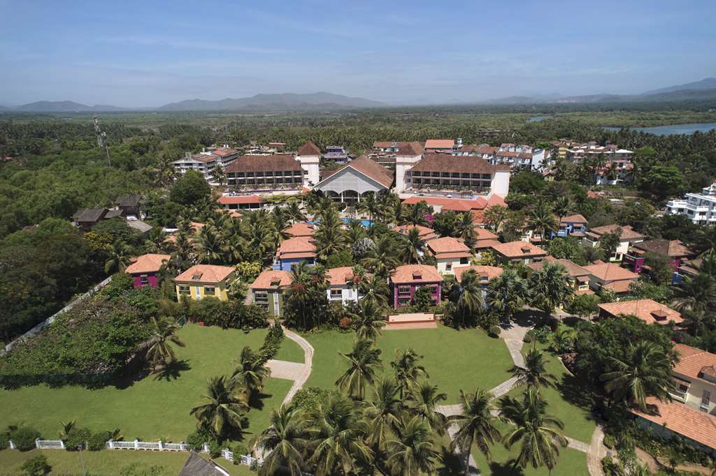 Radisson Blu Resort Goa Cavelossim Beach
