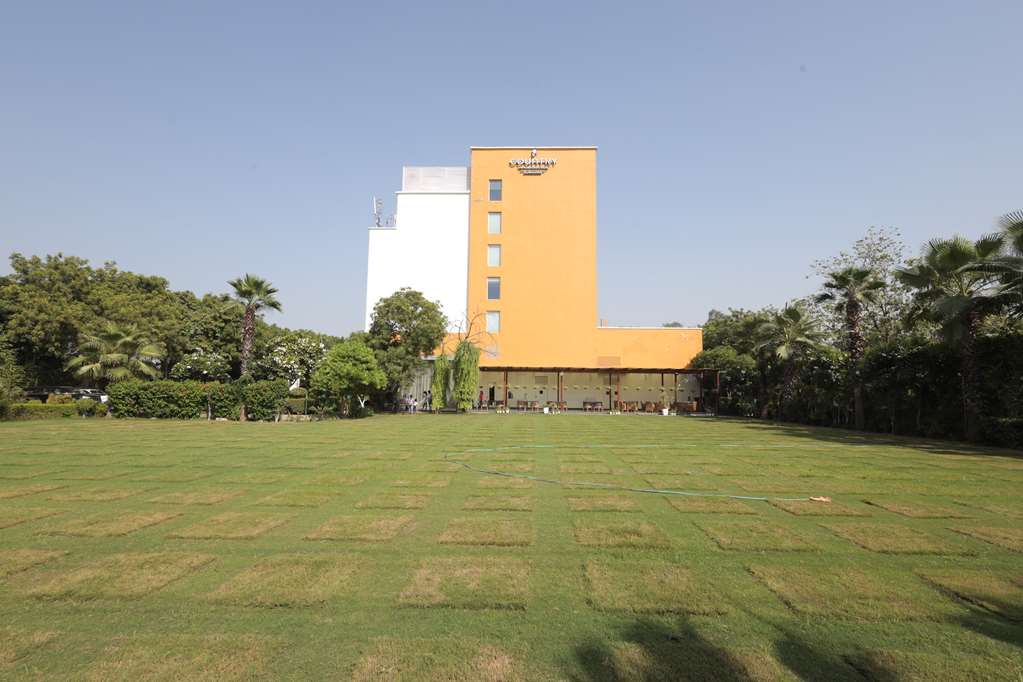 Gurmon Hotels Sohna Road Gurugram, RI