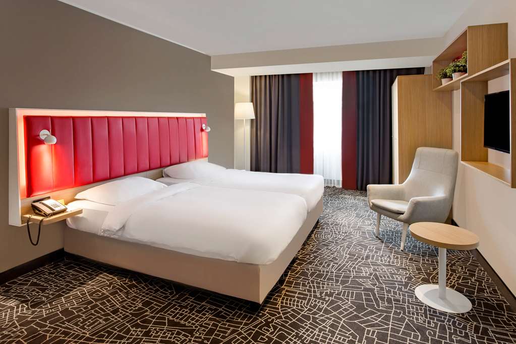 PARK INN BY RADISSON BUCHAREST-guestroom-Guest Room.jpg