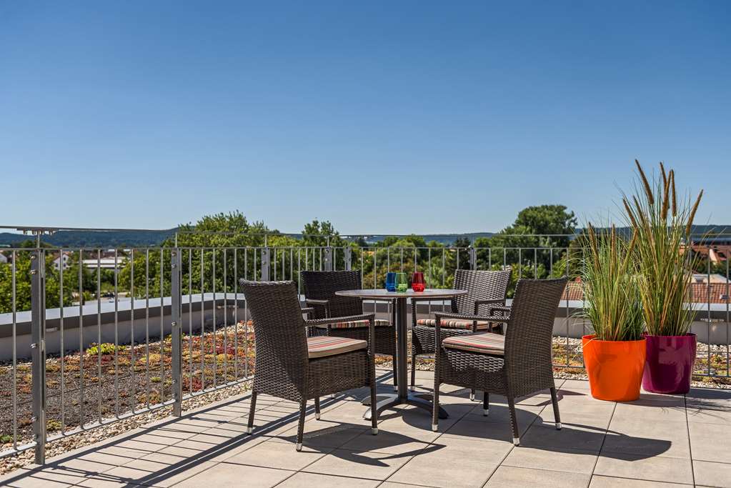 PARK INN BY RADISSON NEUMARKT-guestroom-Suite,View from balcony,Deluxe Room.jpg