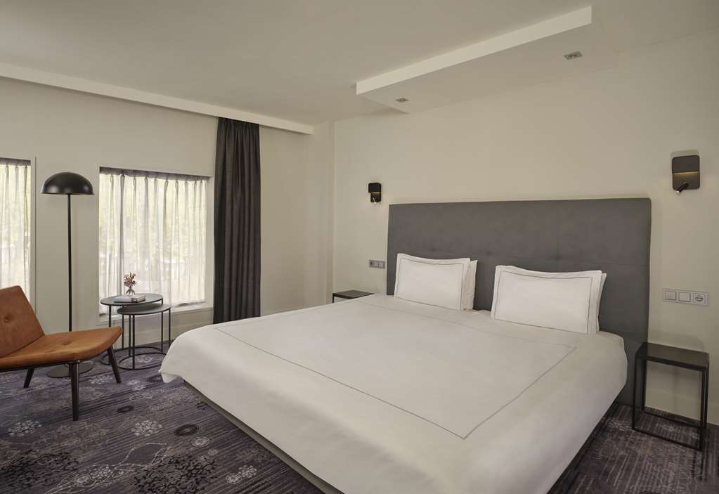 PARK PLAZA EINDHOVEN-guestroom-Guest Room,Suite,On-Site.jpg