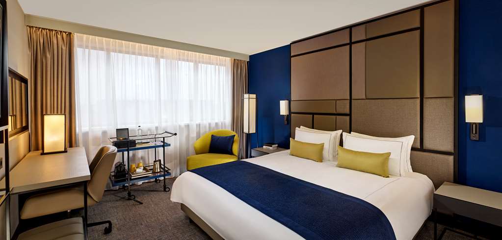 PARK PLAZA UTRECHT-guestroom-Guest Room,On-Site,Guest Room - Whole Room.jpg