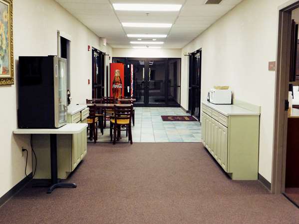 Restaurant - Americas Best Value Inn Fredonia