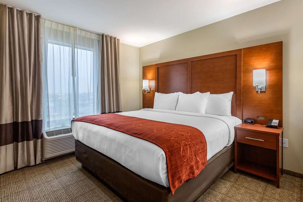 COMFORT SUITES BOWLING GREEN SOUTHE-guestroom-Guest Room,Suite,On-Site.jpg