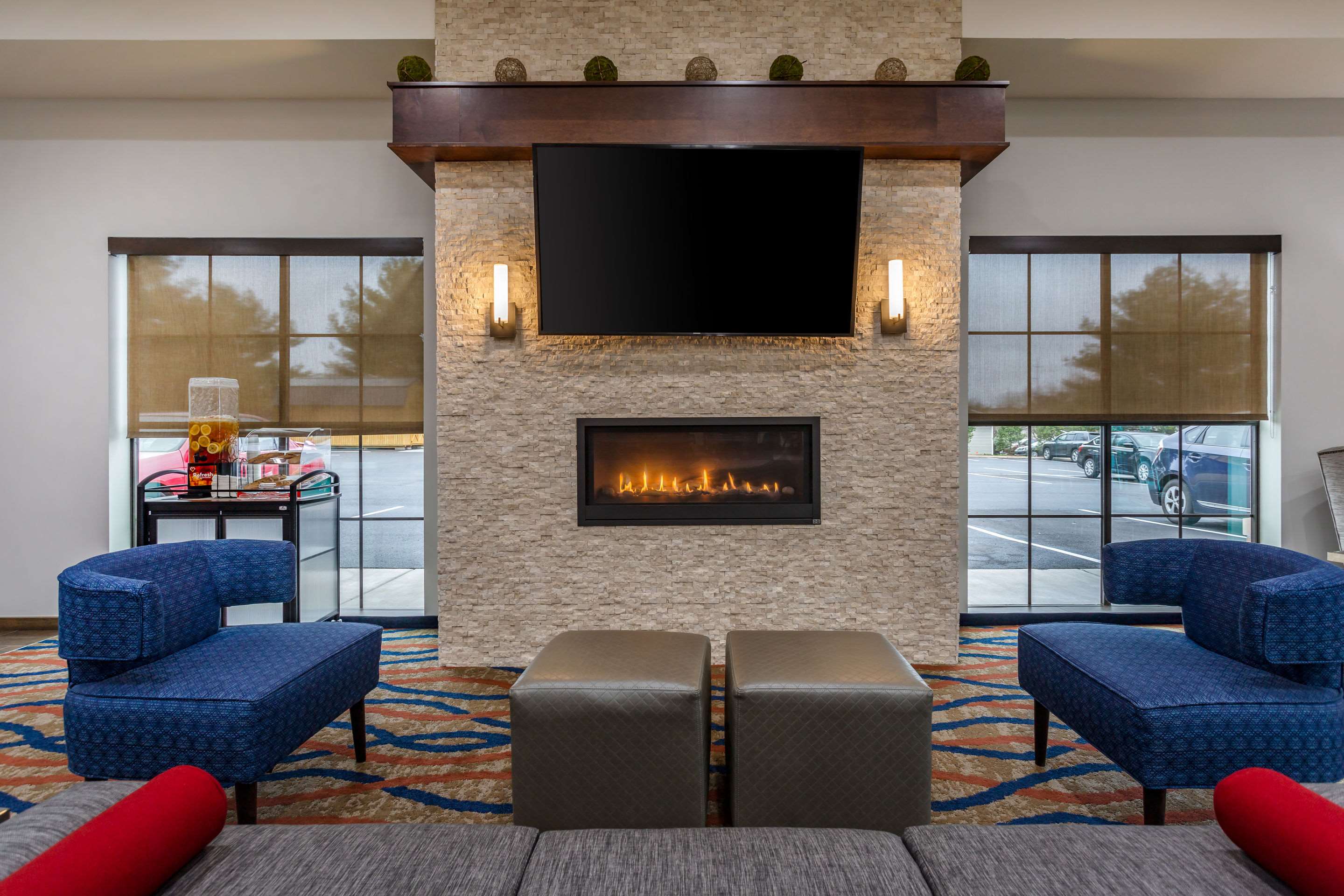 Hotel lobby | Comfort Suites
