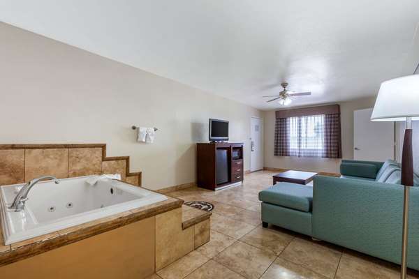 Suite - Quality Inn & Suites Mesa