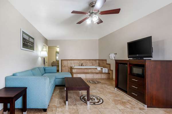 Suite - Quality Inn & Suites Mesa