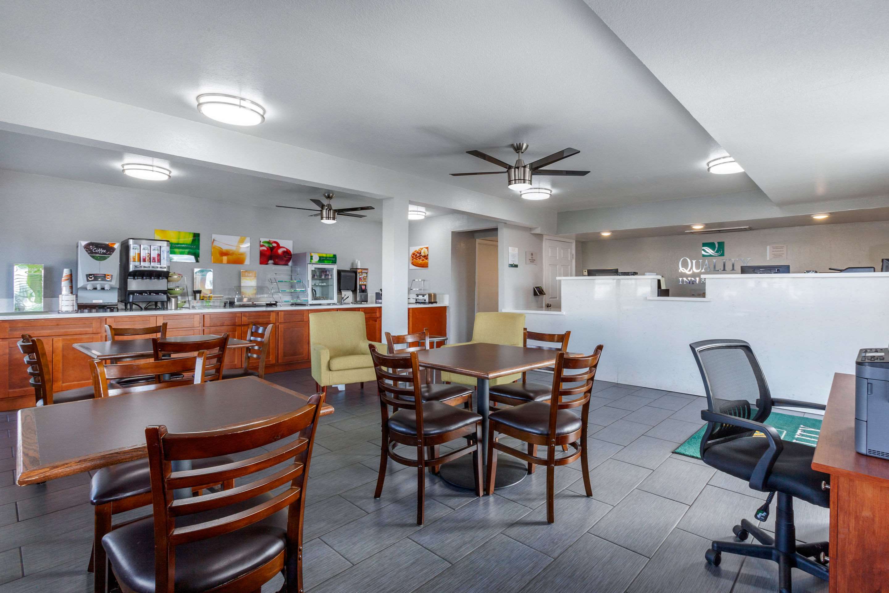 Breakfast area | Quality Inn & Suites near Downtown Mesa