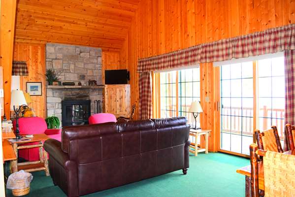 Suite - Drummond Island Resort