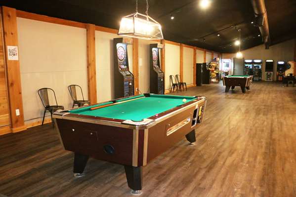 Restaurant - Drummond Island Resort