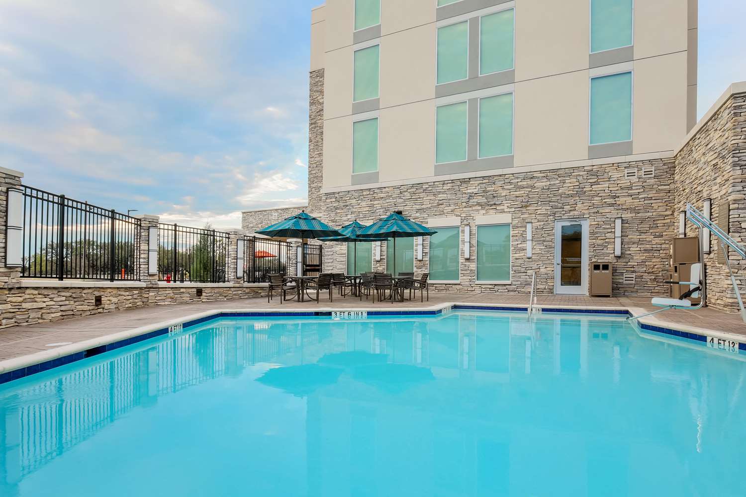 Hyatt Place Hotel Cedar Park, TX See Discounts