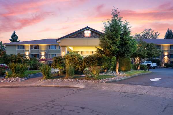 Exterior view - Best Western Plus Parkway Inn Wilsonville - I-5, Exit 286