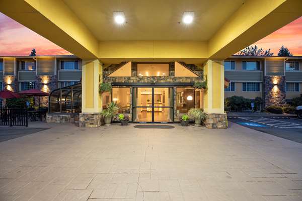 Exterior view - Best Western Plus Parkway Inn Wilsonville - I-5, Exit 286