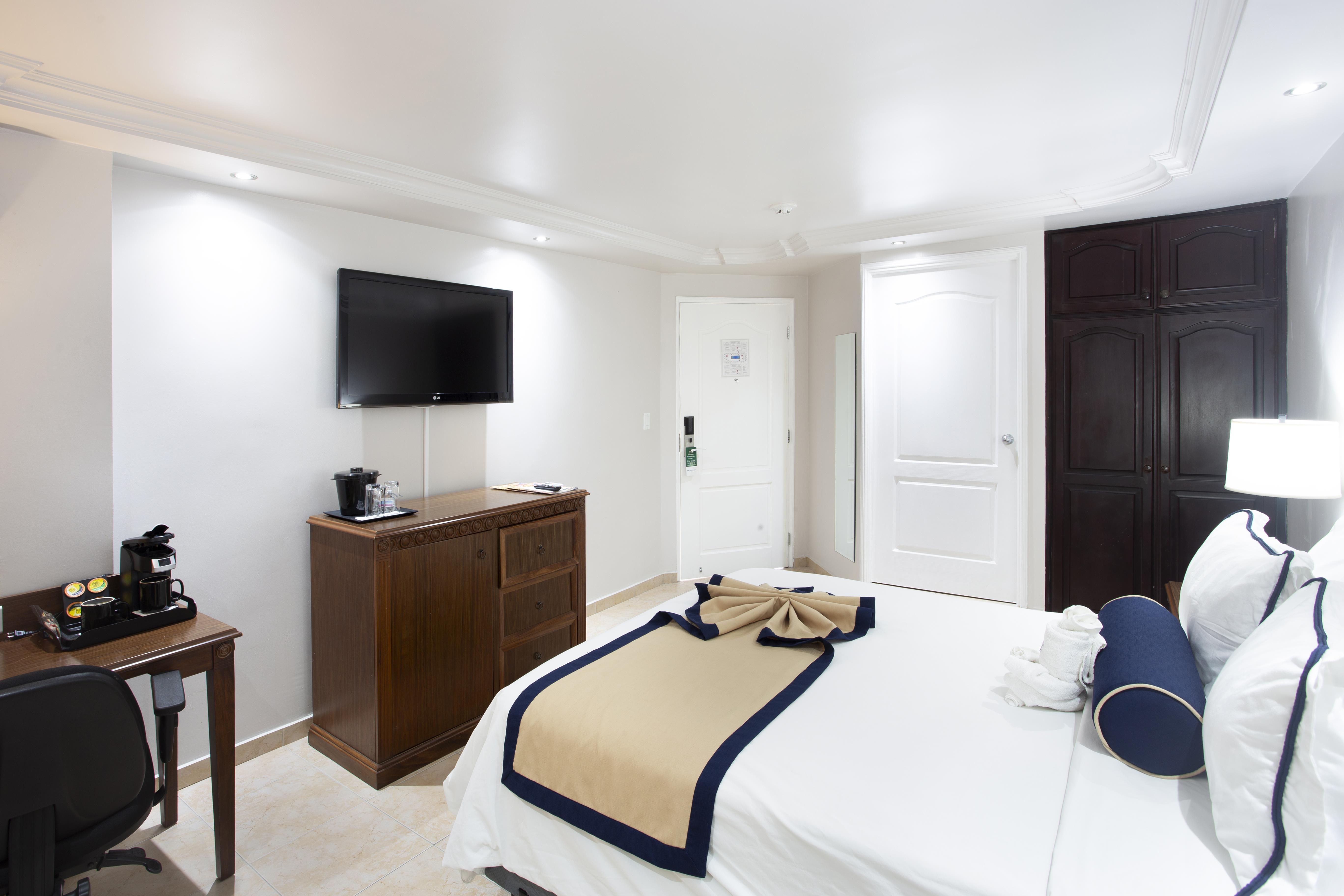 Best Western El Dorado Panama Hotel - Tap to explore photos
