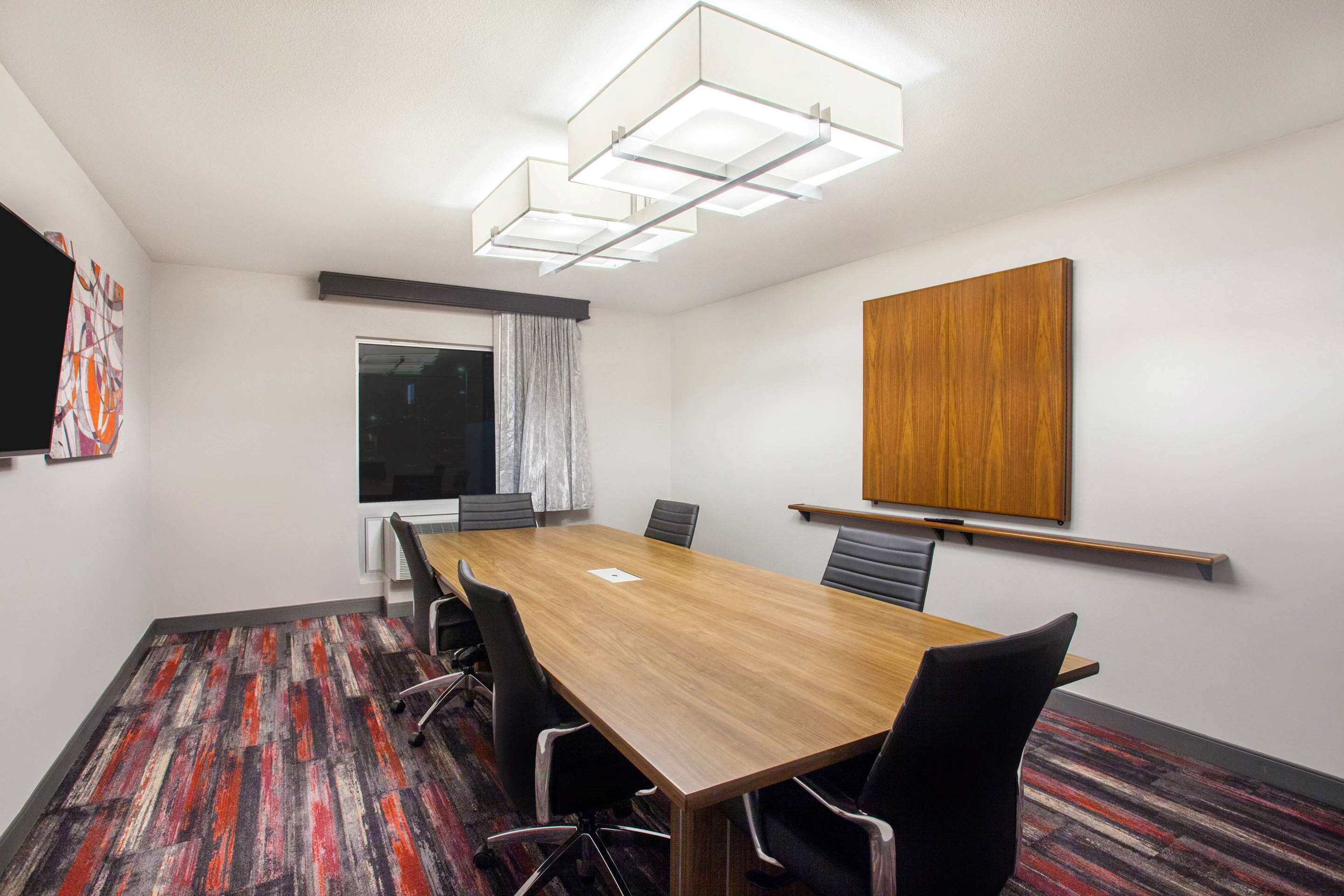 Meeting Room | La Quinta Inn & Suites by Wyndham Madera