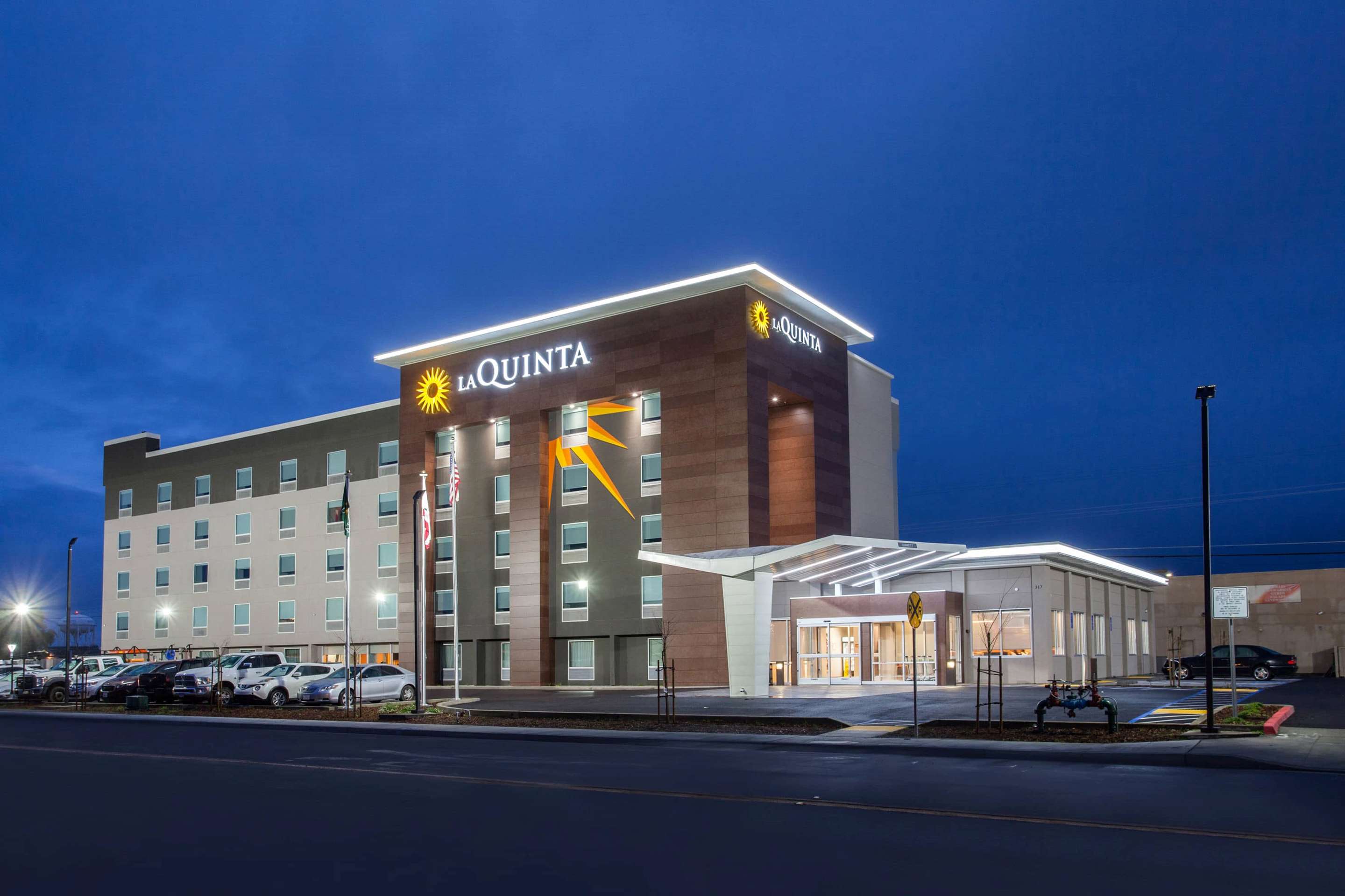 Exterior | La Quinta Inn & Suites by Wyndham Madera