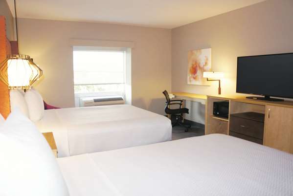  - La Quinta Inn & Suites Madera