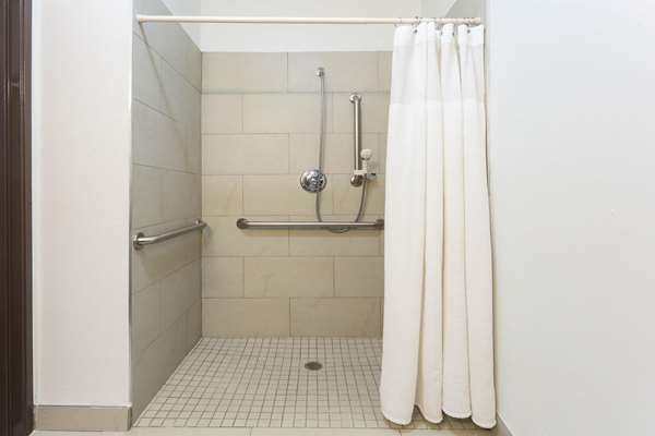  - Wingate by Wyndham Gurnee - I-94, Exit 8