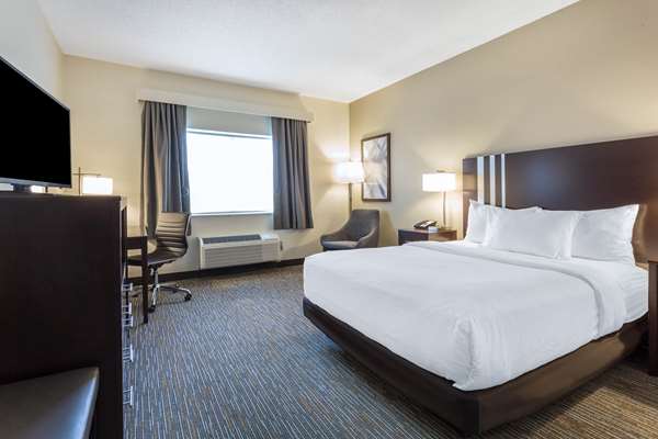  - Wingate by Wyndham Gurnee - I-94, Exit 8