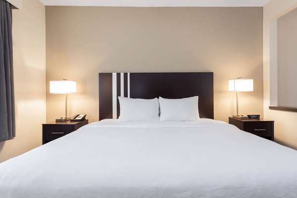  - Wingate by Wyndham Gurnee - I-94, Exit 8