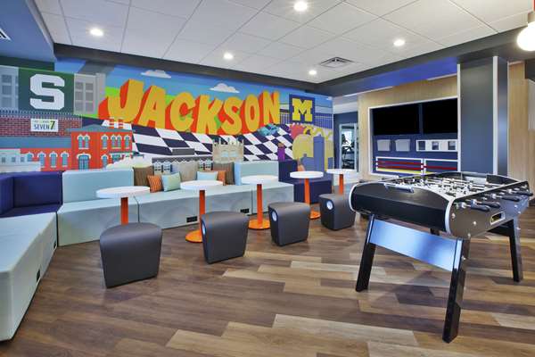  - Tru by Hilton Hotel Jackson