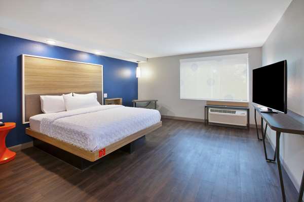  - Tru by Hilton Hotel Jackson