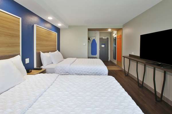  - Tru by Hilton Hotel Jackson