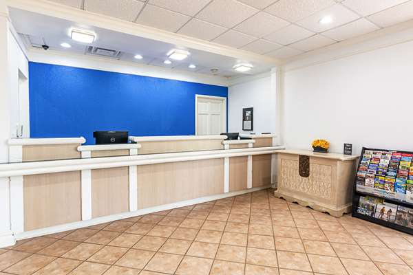  - Rodeway Inn Huntsville - I-45, Exit 116