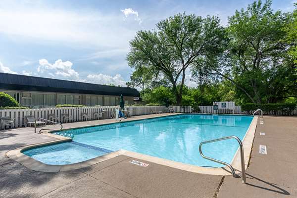 Pool - Rodeway Inn Huntsville - I-45, Exit 116