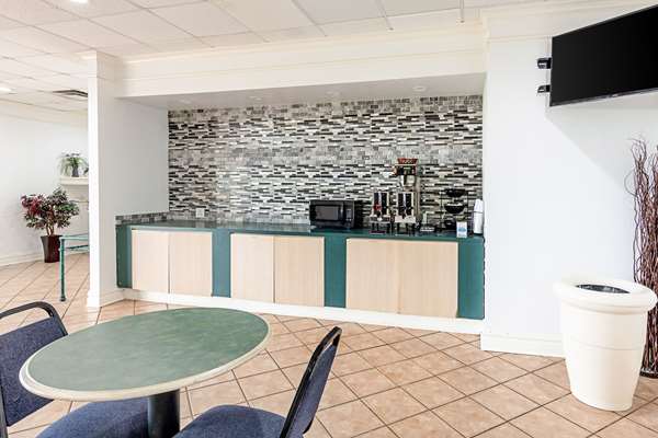 Amenities - Rodeway Inn Huntsville - I-45, Exit 116
