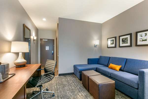 Suite - Comfort Suites Tupelo - I-22, Exit 86