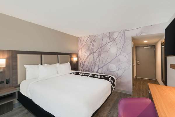  - La Quinta Inn & Suites Mobile - I-65, Exit 3