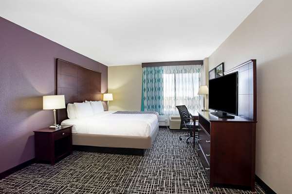  - La Quinta Inn & Suites Medical Center Aurora