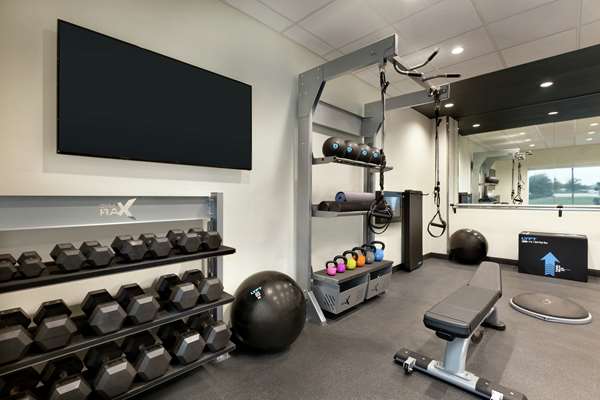 Fitness/ Exercise Room - Tru by Hilton Webster - I-45, Exit 25