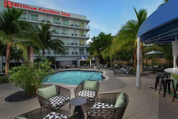 Pool - Hilton Garden Inn Brickell South Miami - I-95, Exit 1A