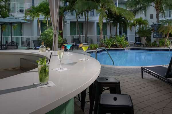 Pool - Hilton Garden Inn Brickell South Miami - I-95, Exit 1A