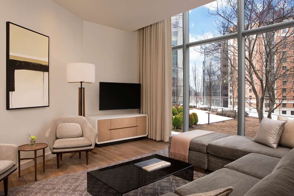 Conrad Washington DC Room Type - AVENUE SUITE - 1 KING